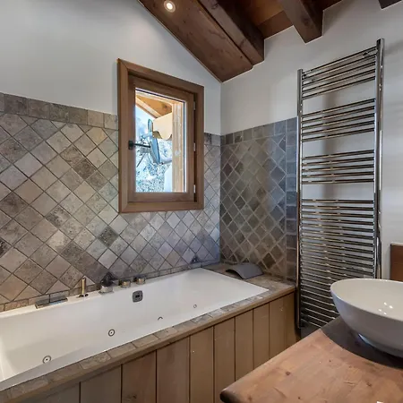 Chalet Au Centre De Village Pour 12 Pers Avec Sauna Et Wifi - Fr-1-562-50 *
