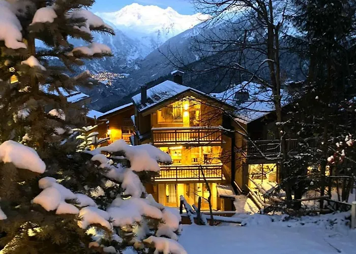 Au Centre De Village Pour 12 Pers Avec Sauna Et Wifi - Fr-1-562-50 (adults Only) Dağ evi