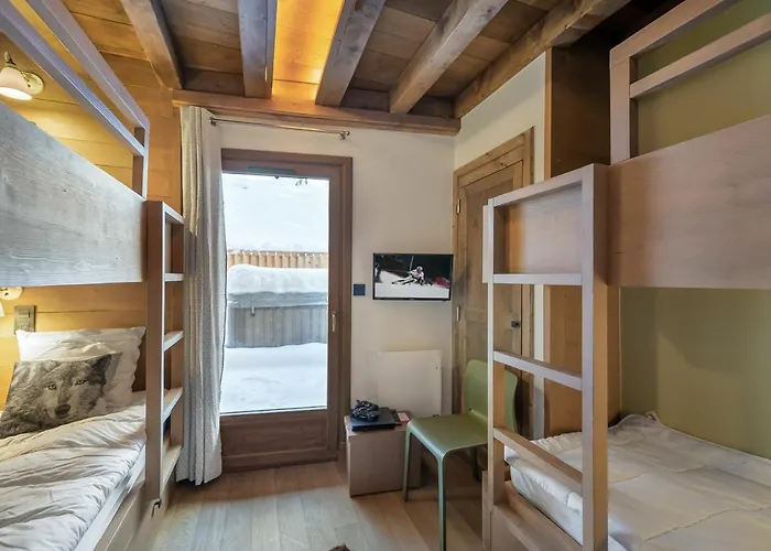 Au Centre De Village Pour 12 Pers Avec Sauna Et Wifi - Fr-1-562-50 (adults Only) شاليه *