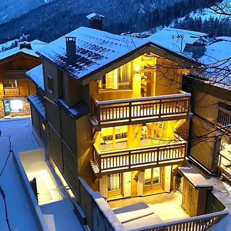 Au Centre De Village Pour 12 Pers Avec Sauna Et Wifi - Fr-1-562-50 (adults Only) シャレー